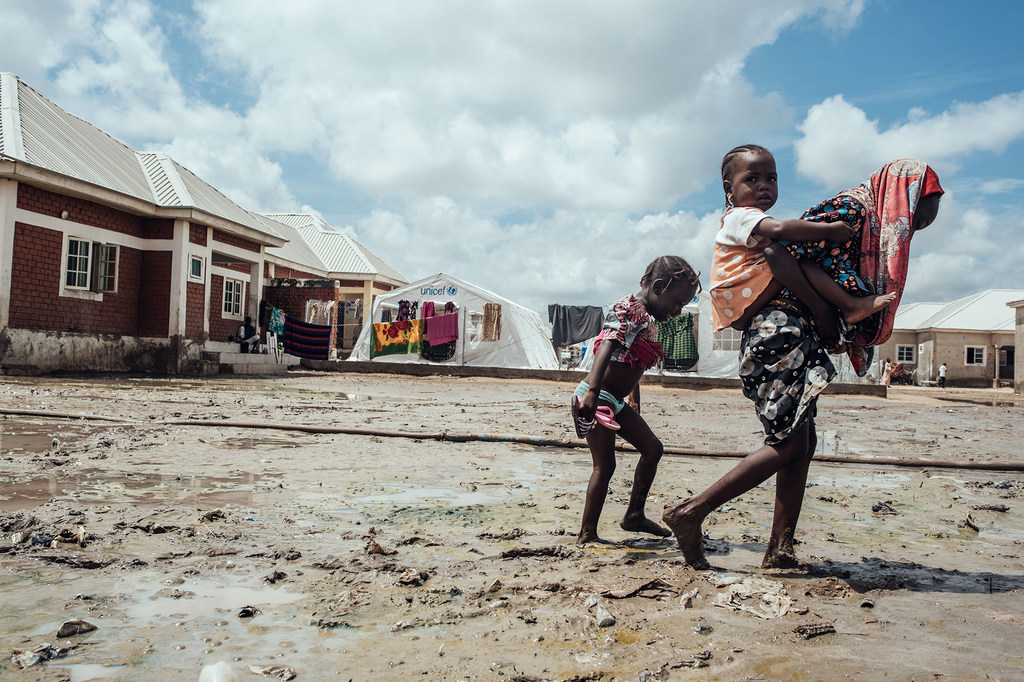 Enfant nigérian dans un camp de déplacés