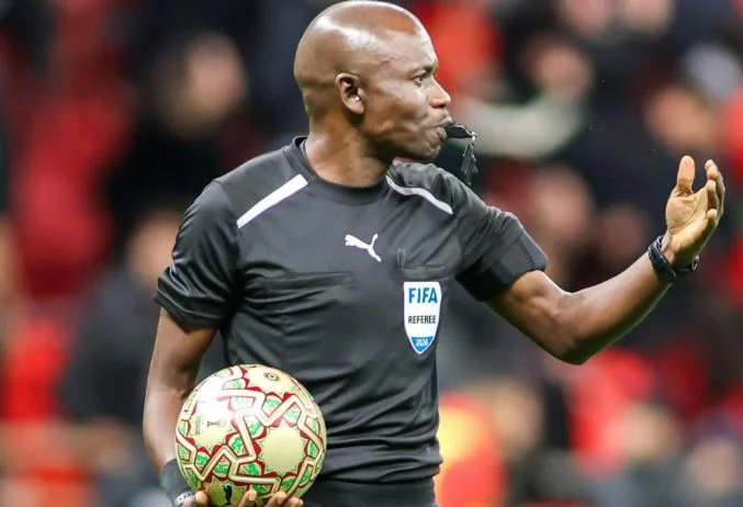 Finale Ligue des champions CAF : l'AS FAR rejette l'arbitre Jean-Jacques Ndala et exige son remplacement immédiat