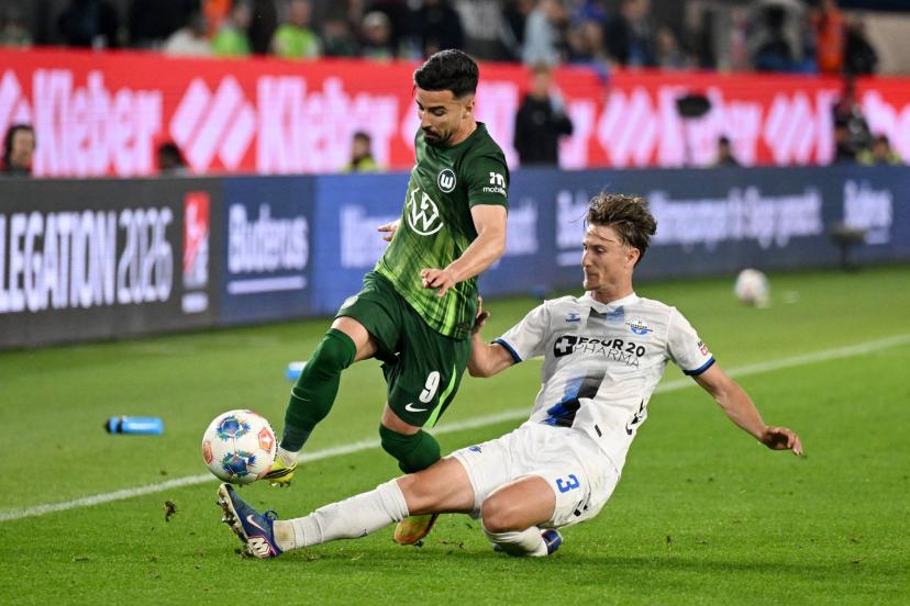 Le Wolfsburg de Mohammed Amoura a été accroché par le Paderborn de Jonah Sticker ce jeudi.