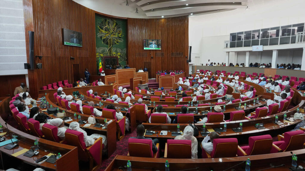 Assemblée nationale du Sénégal lors de l'élection d'Ousmane Sonko à la présidence, après sa destitution comme Premier ministre par le président Bassirou Diomaye Faye. Dakar, 26 mai 2026.