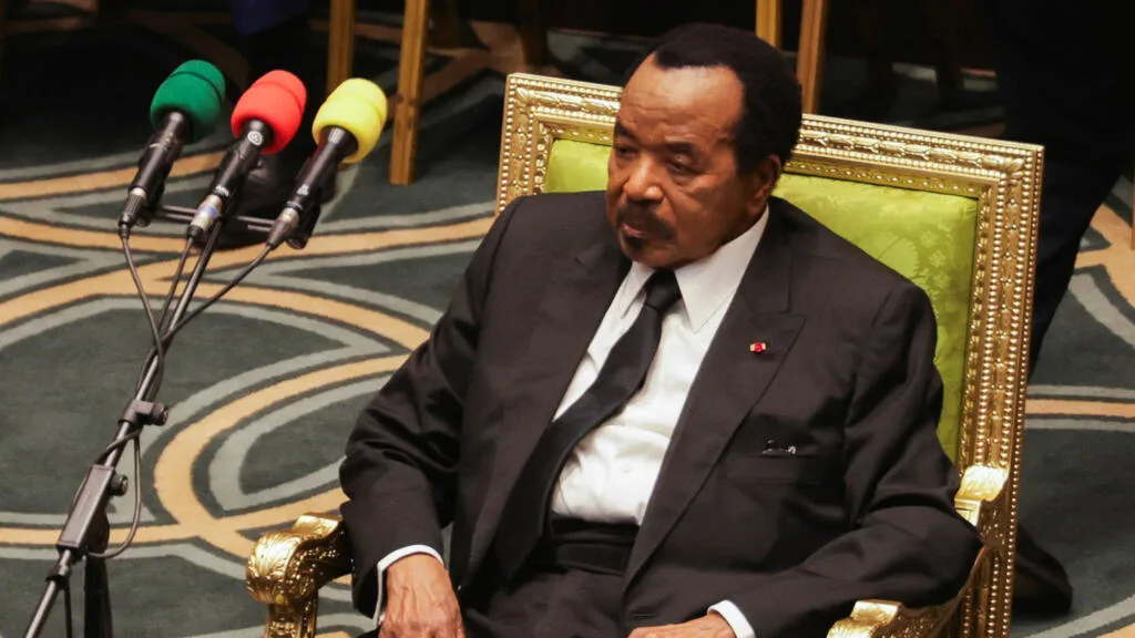 Portrait officiel du président Paul Biya lors d'une cérémonie