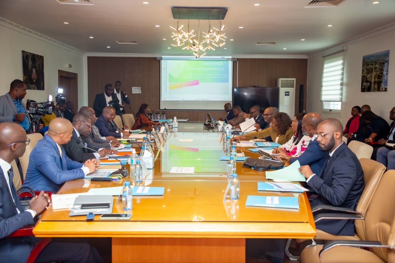 Conférences budgétaires au Gabon pour préparer le budget 2027