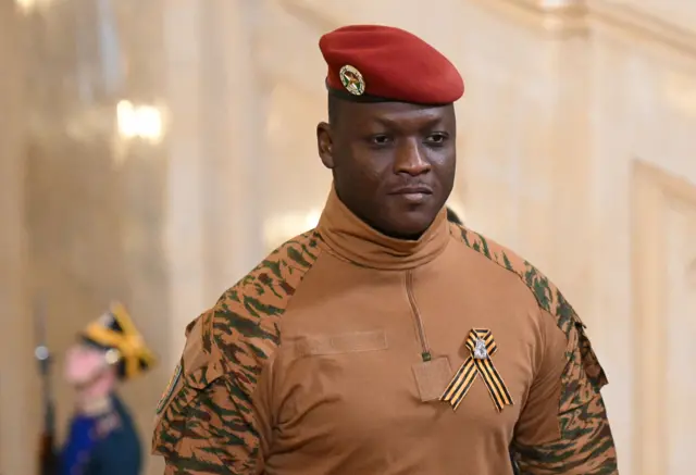 Portrait officiel du capitaine Ibrahim Traoré