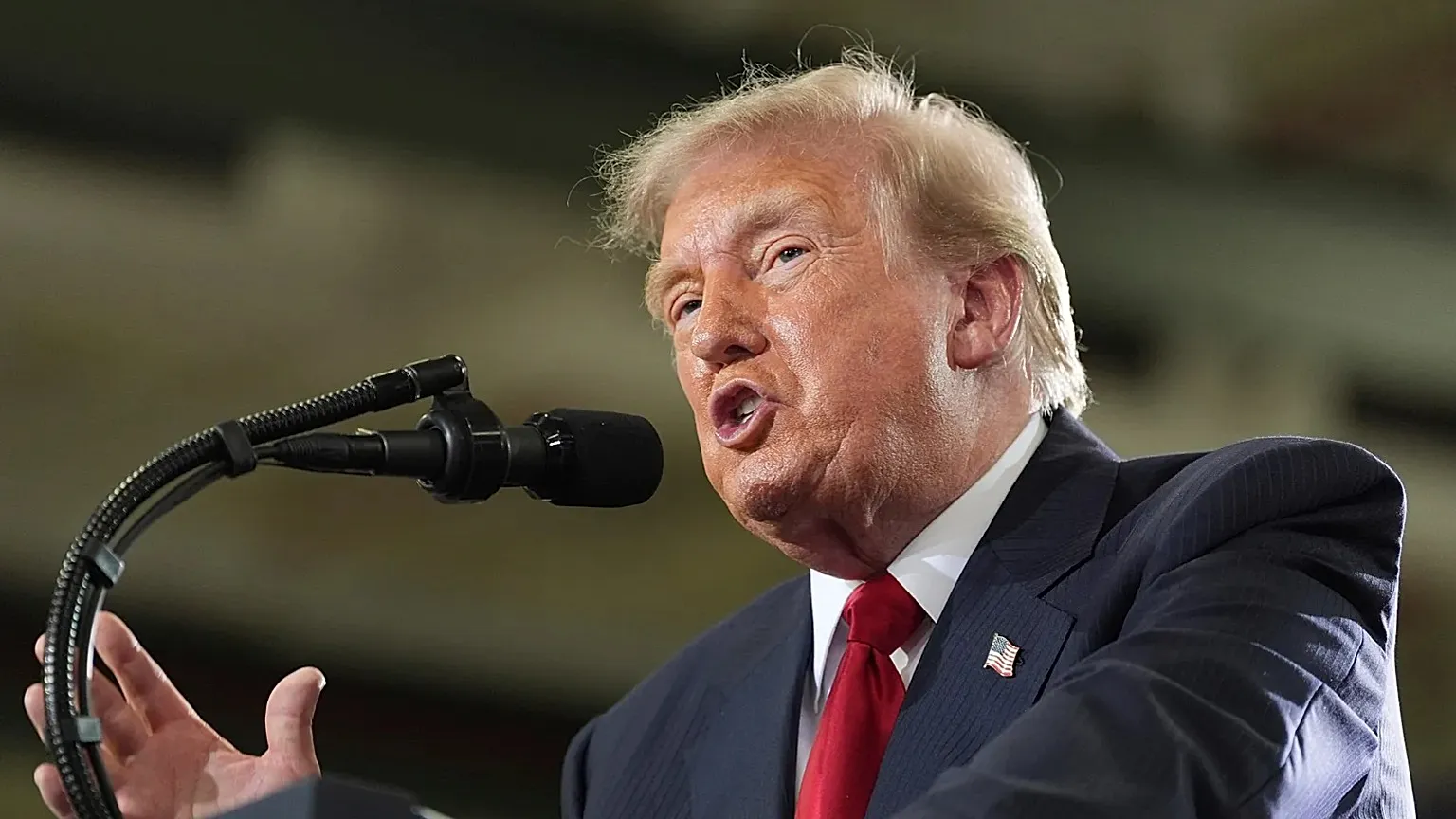 Le président Donald Trump s'exprime lors d'un événement à General Motors, en juillet 2026. (AP Photo/Alex Brandon)