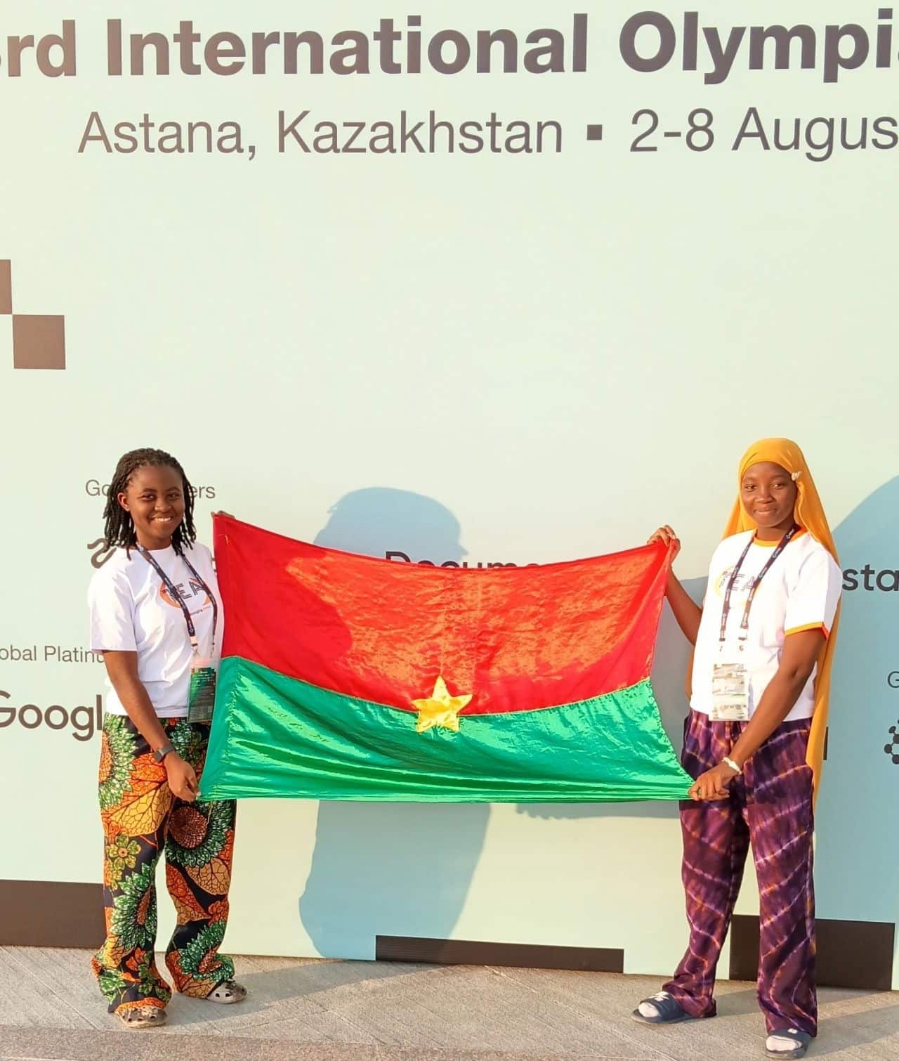 Pascaline Lompo et Madina Toé en préparation pour l'olympiade