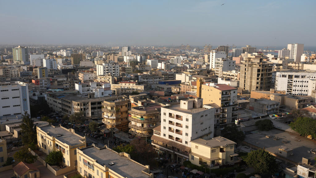 Vue d'ensemble du centre-ville de Dakar, au Sénégal.