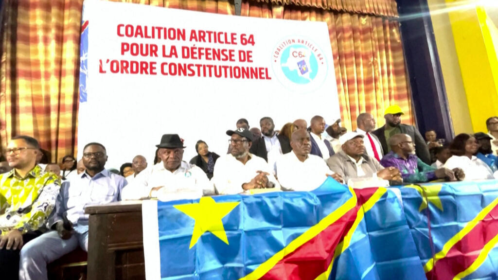 Les leaders de l'opposition de la coalition C64 lors d'une conférence de presse à Kinshasa, en République démocratique du Congo